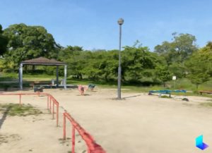 石手川緑地公園の遊具を撮影した動画を使ってLumaAIでフォトグラメトリしてみた。自動生成の動画と自分で視点やアングルをカスタマイズした動画（2枚目）、まぁまぁいい感じにできたかな？#lumaai #nerf #石手川緑地公園 #フォトグラメトリ